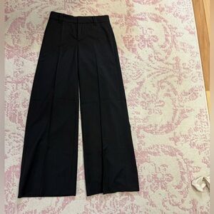 H&M Wide-Leg Trousers. Color black. Size 0.